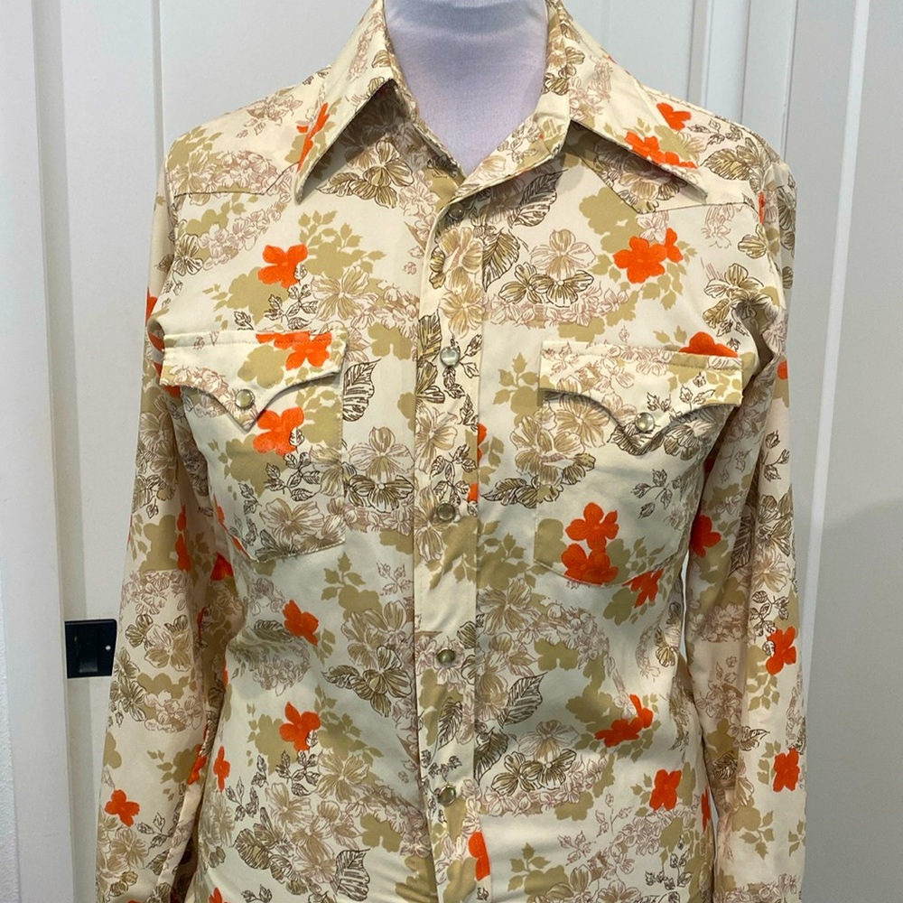 Vintage-Inspired Cream Floral Button-Down Shirt with Orange Accents